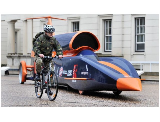 Bloodhound: The British Built Supersonic Car blood_hound_640_490